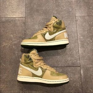 Nike womens terminator highs premium